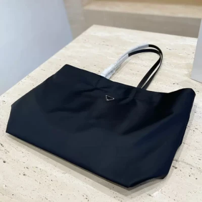 2023 Le dernier sac de loisirs pour femmes sac cartable mode sac à provisions sac de voyage maman sac fabricant de gros